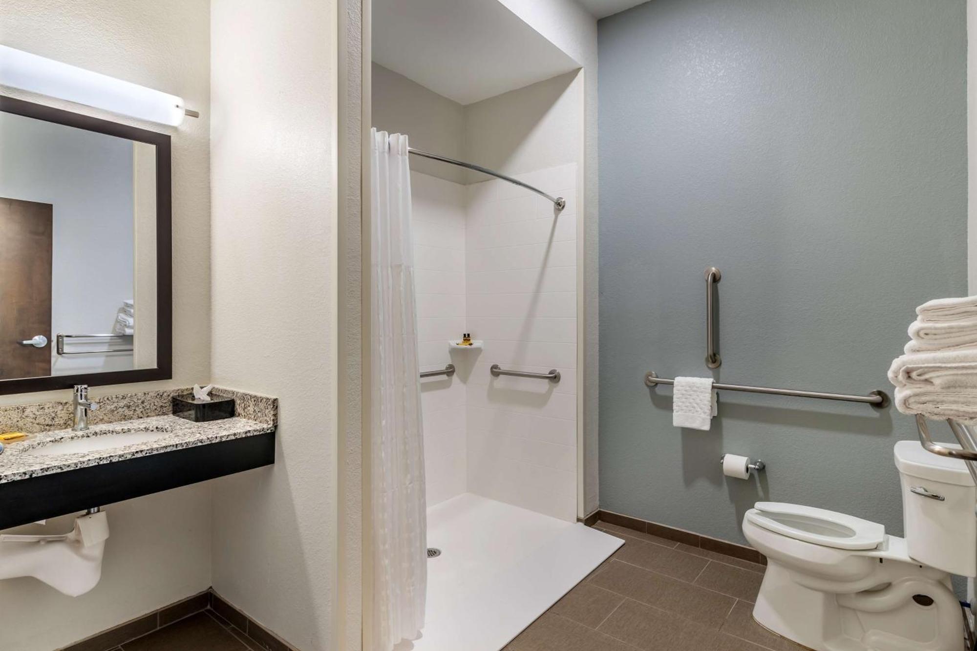 Best Western Plus Bluffton/Hilton Head Hotel Bagian luar foto
