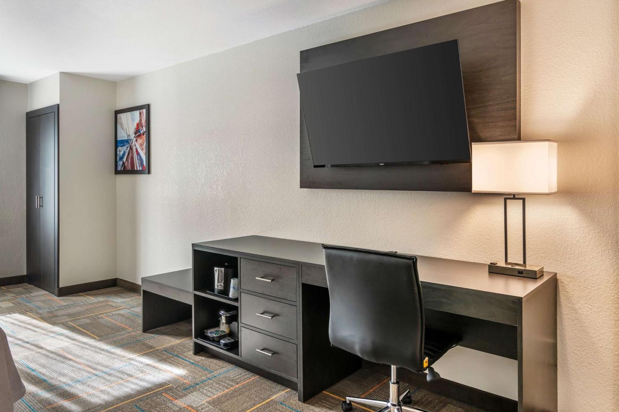 Best Western Plus Bluffton/Hilton Head Hotel Bagian luar foto